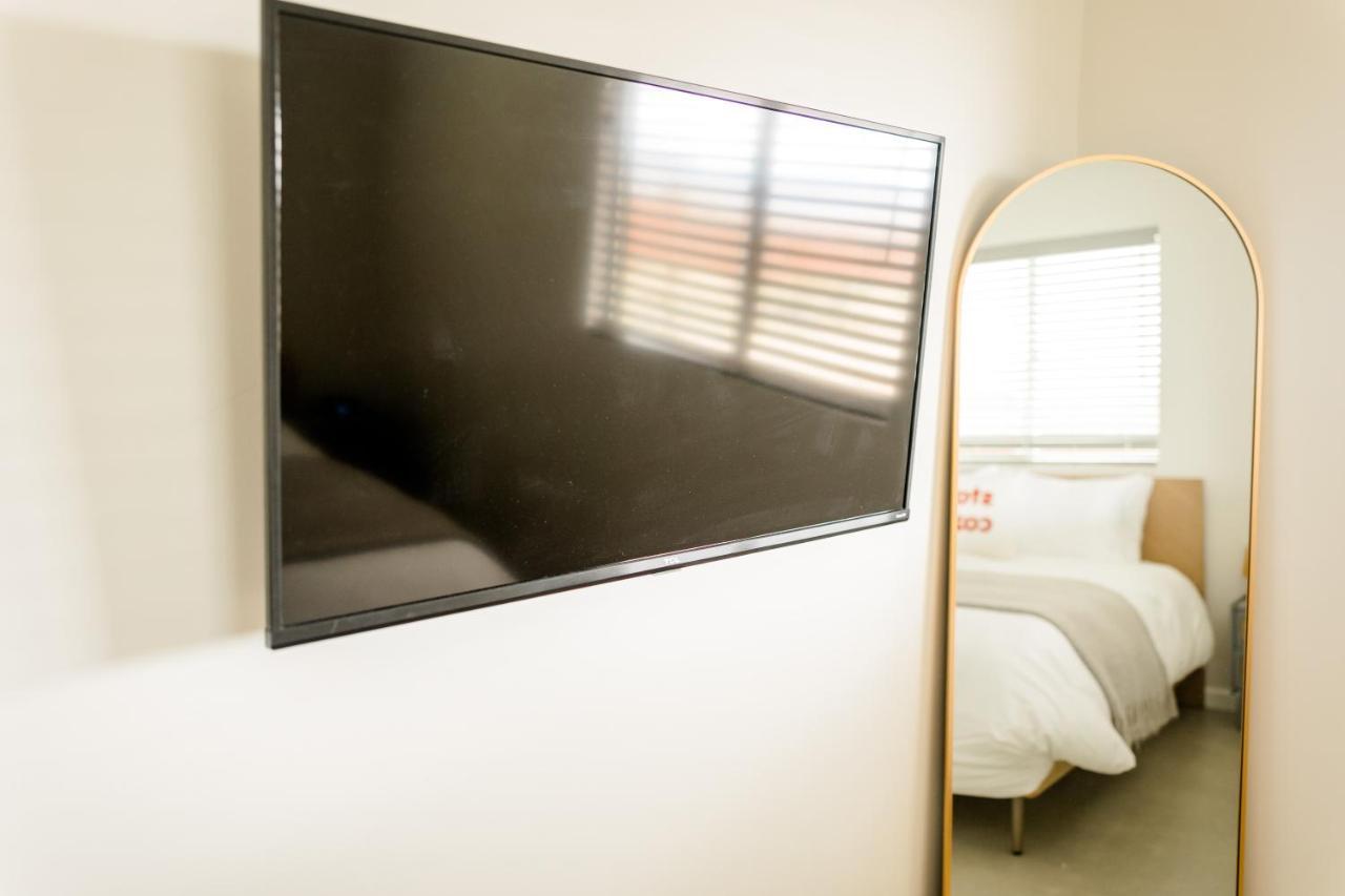 Cheerful 2bedroom With Hot Tub And Cowboy Pool In Hébergement de vacances Joshua Tree